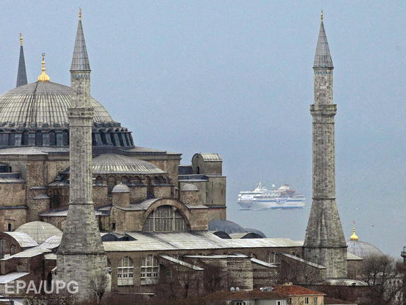 Турция задержала в своих портах 27 российских кораблей – СМИ