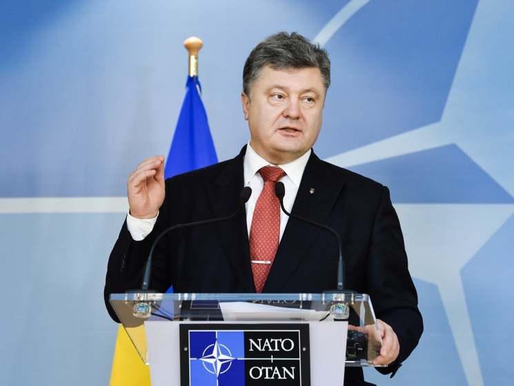 Порошенко: Украина будет участвовать в мероприятиях НАТО в 2016 году 