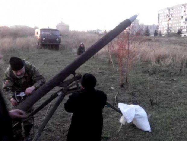 Украинская разведка: На вооружение боевиков поступили переносные реактивные установки "Град-П"