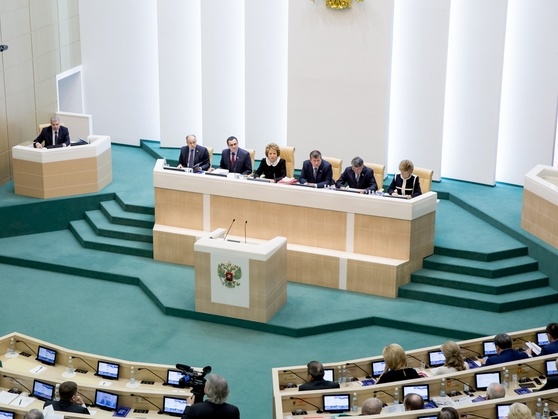 Совет Федерации РФ одобрил приостановление договора о зоне свободной торговли с Украиной