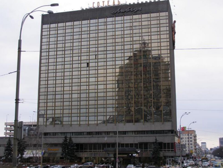 "РВС банк": Отель "Лыбидь" пришел в аварийное состояние из-за бывших владельцев, которые удерживают его силой