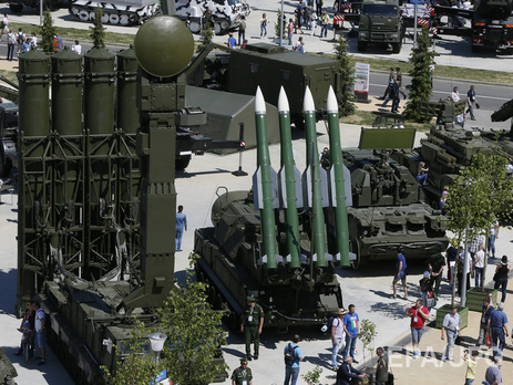 Аналитики Stratfor считают, что США придется решать проблему утилизации ядерного арсенала России
