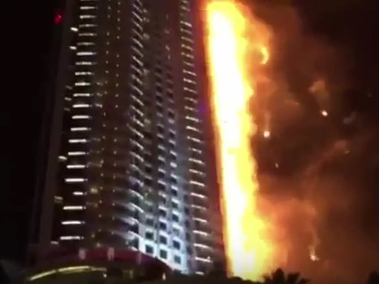 В горящем отеле в Дубае пострадали 14 человек