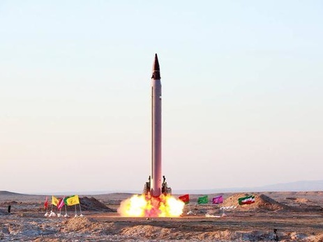 В минобороны Ирана пообещали укреплять ракетный арсенал страны в ответ на санкции США