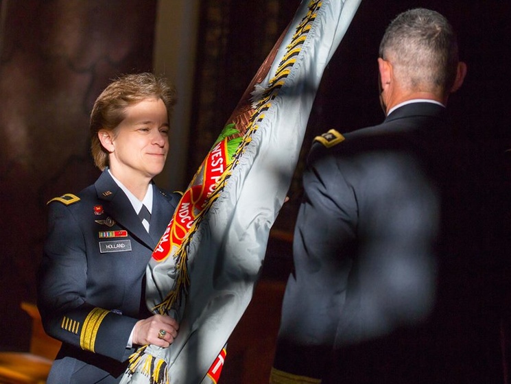Старейшую военную академию в США впервые возглавила женщина