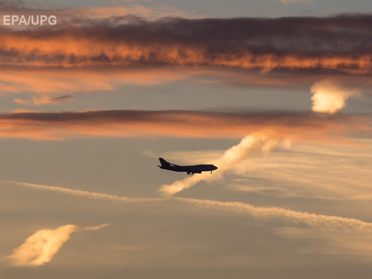 На Дальнем Востоке пьяный пассажир во время полета обещал взорвать самолет
