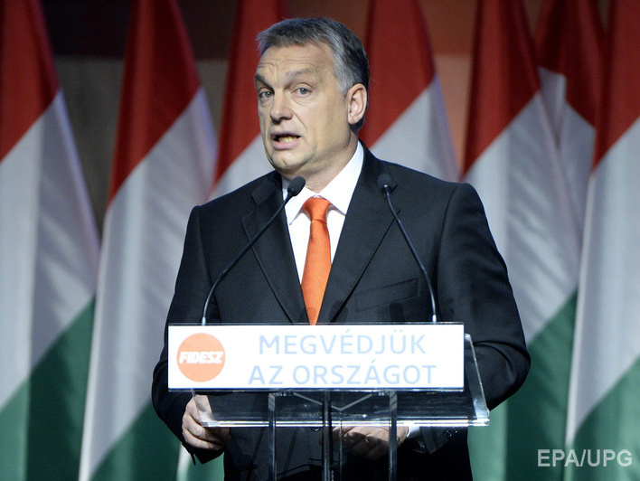 Венгерский премьер: Венгрия будет ветировать возможные санкции ЕС против Польши 