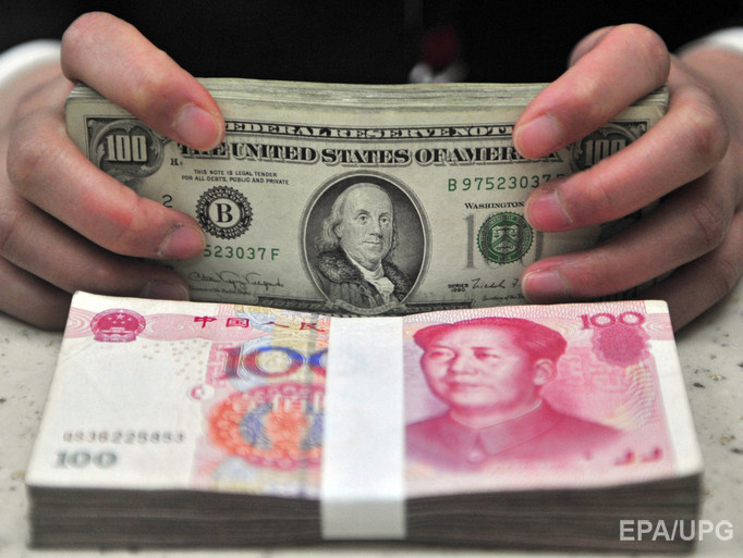 Financial Times: Народный банк Китая распорядился ограничить продажу валюты клиентам