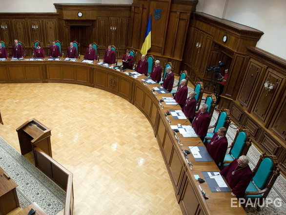 Конституционный Суд Украины одобрил президентский проект изменений Основного закона в части правосудия