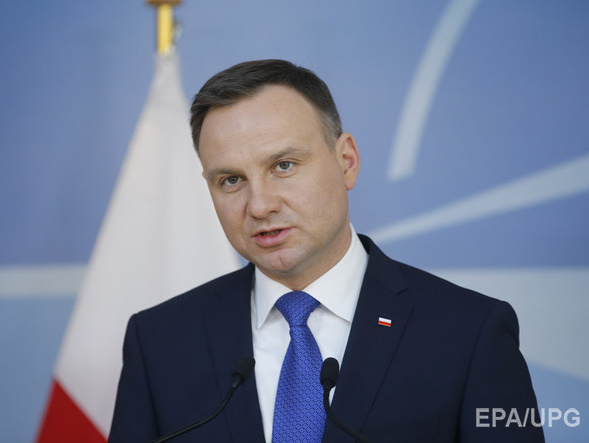 Президент Польши подписал карту донора: В случае моей смерти прошу пожертвовать мои органы