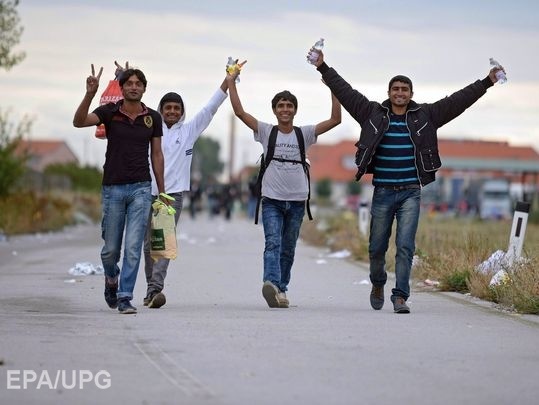 The Guardian: В Уэльсе беженцы вынуждены носить браслеты, чтобы получать еду
