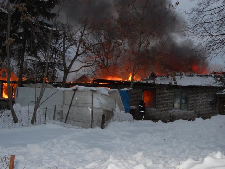 В Одесской области при пожаре в частном доме погибли женщина и двое маленьких детей