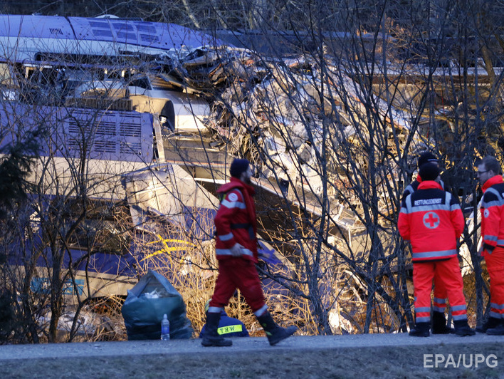 В больнице скончалась десятая жертва столкновения поездов в Германии