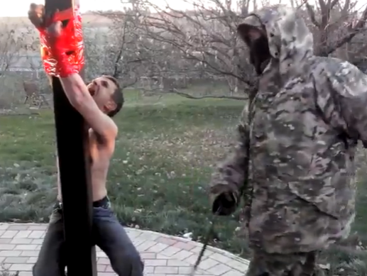 Боевики "ДНР" опубликовали видео пыток жителя Донецкой области