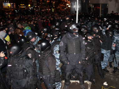 МВД: "Беркут" согнали на Европейскую площадь из-за сообщения о взрывчатке