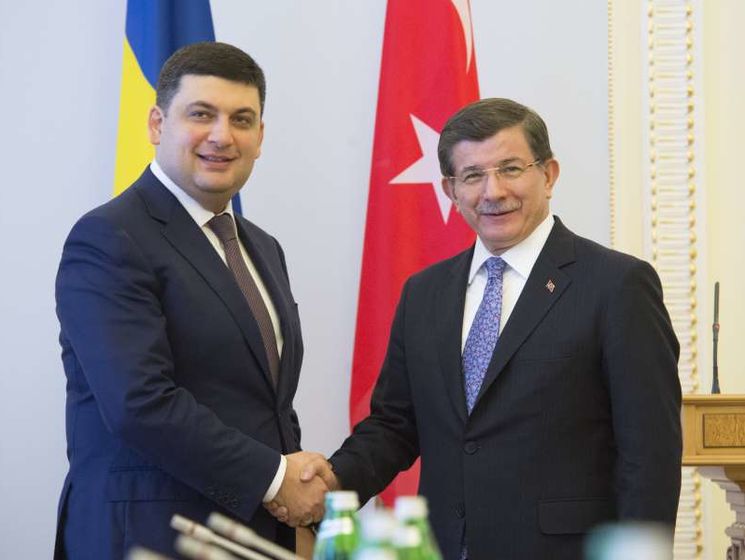 Давутоглу: Турция готова увеличить инвестиции в Украину