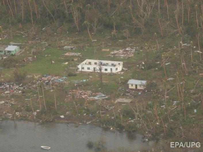 Количество жертв циклона "Уинстон" на Фиджи выросло до 42