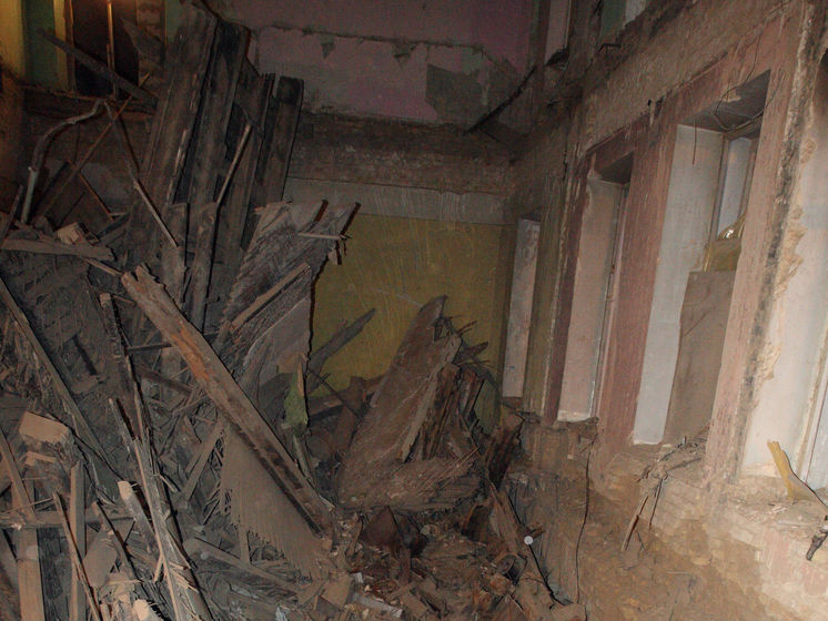 Госслужба по ЧС: Поисково-спасательные работы возле рухнувшего в Киеве дома завершены