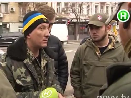 Ветераны АТО отлавливают на улицах Киева фальшивых солдат, занимающихся попрошайничеством. Видео