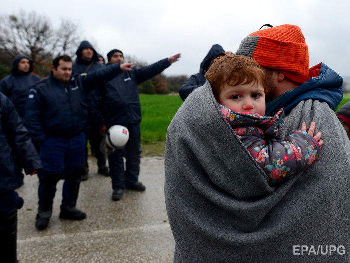 Македония вернула в Грецию 1500 беженцев, нелегально прорвавшихся через границу