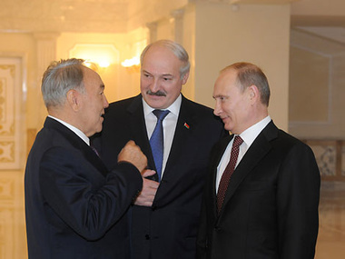 Путин, Лукашенко и Назарбаев переживают за жизнь русскоязычных в Крыму