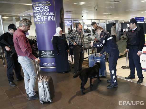 После брюссельских терактов ЕС хочет начать досматривать пассажиров при входе во все европейские аэропорты – СМИ