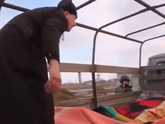 Украинский капеллан &ndash; боевику: За что бы ты ни воевал, а человеком оставаться надо. Видео