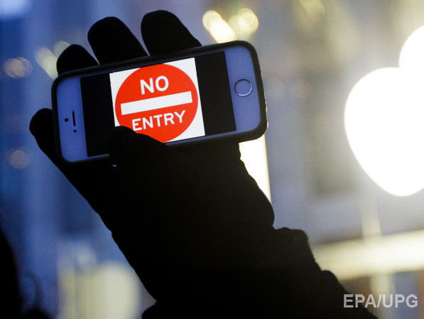 Сотрудники ФБР сумели взломать заблокированный iPhone стрелка из Сан-Бернардино