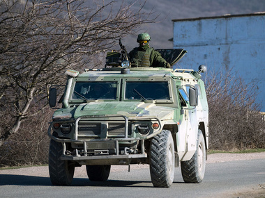 Министр обороны РФ настаивает: Российских военных в Крыму нет