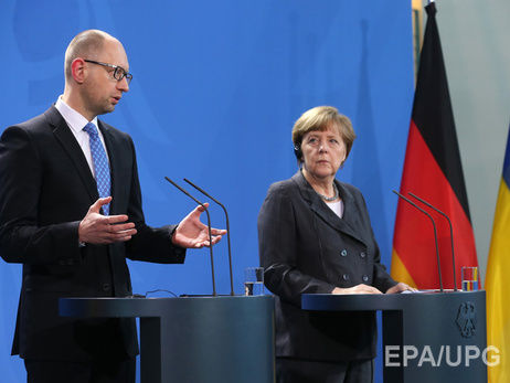 Меркель поблагодарила Яценюка за "весомый вклад в украинские реформы" и взаимное доверие
