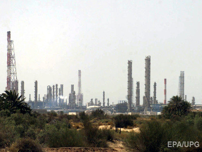 После провала переговоров экспортеров нефти в Дохе цена Brent обвалилась