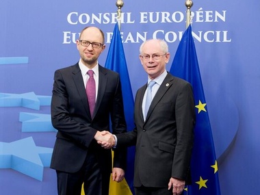 Лидеры ЕС проводят срочные переговоры по украинскому кризису