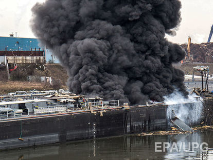 В Каспийском море загорелся российский танкер, есть жертвы