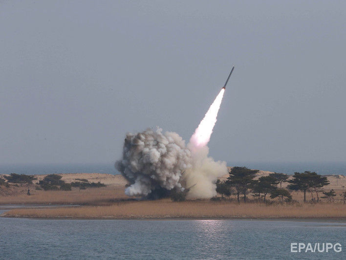КНДР запустила ракету с подводной лодки