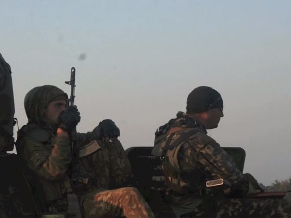 В Украине написали продолжение знаменитой военной песни "Темная ночь &ndash; письмо из АТО". Видео
