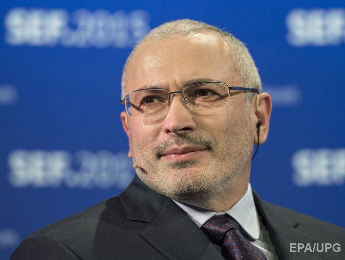 "Интерфакс": Интерпол готов пересмотреть решение не объявлять Ходорковского в международный розыск