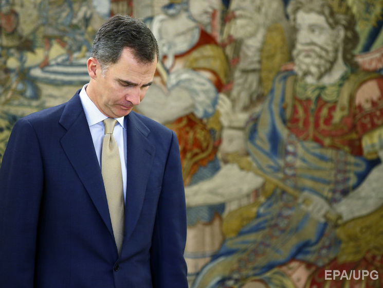 Король Испании распустит парламент