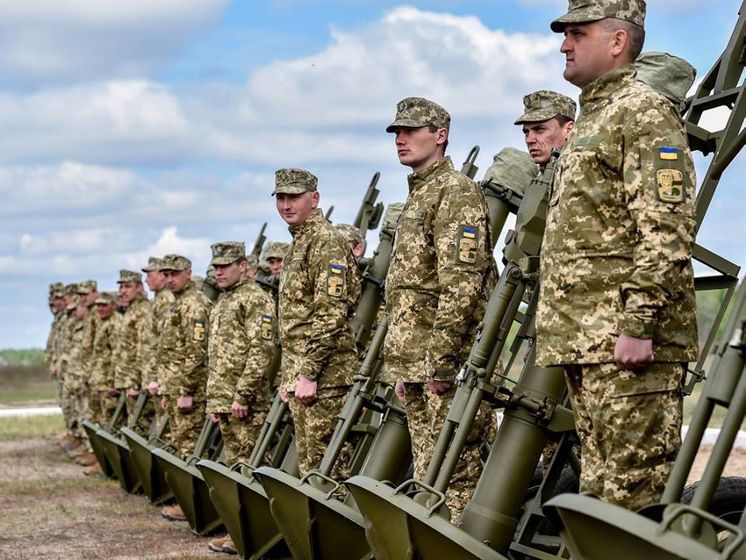 Порошенко: Украинские оружейники завершают работу над модернизацией реактивной системы "Град"