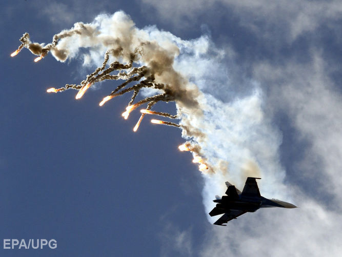 CNN: Российский Су-27 сделал "бочку" над американским самолетом