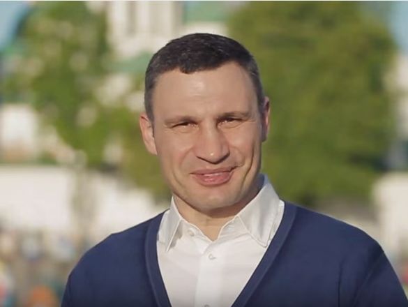 Кличко поздравил киевлян и всех украинцев с Пасхой. Видео