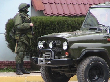 Российские военные захватили отдел погранслужбы "Щелкино"