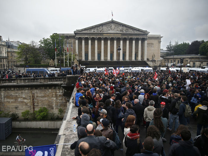 Во Франции прошли митинги протеста против закона о труде