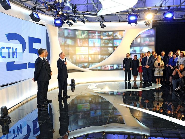 Путин считает российские СМИ "правдивыми, очень содержательными и интересными"