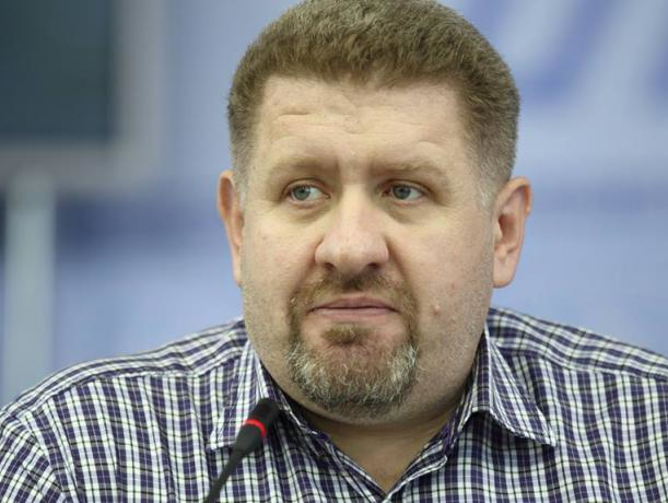 Кость Бондаренко: "Партия войны" обвиняет Левочкина в работе на Кремль, потому что не хочет выполнять Минские соглашения