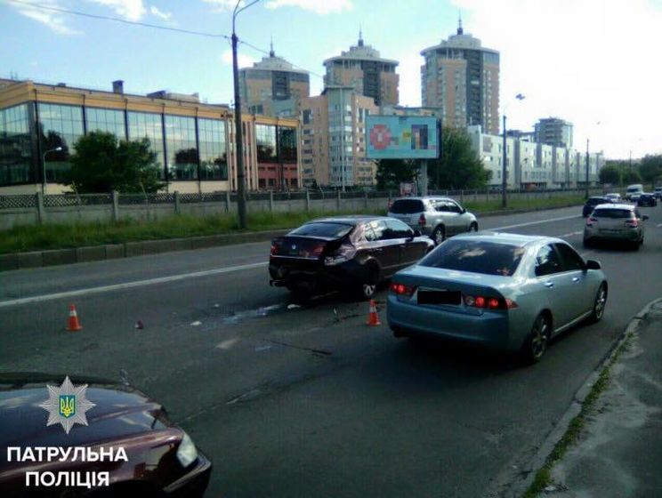 В Киеве патрульные задержали пьяного водителя, который сбил человека и скрылся