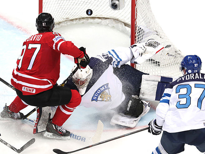 Канада стала чемпионом мира по хоккею во второй раз подряд