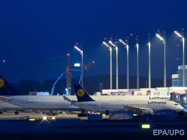 Пассажир Lufthansa пытался открыть дверь лайнера на высоте 11,5 км