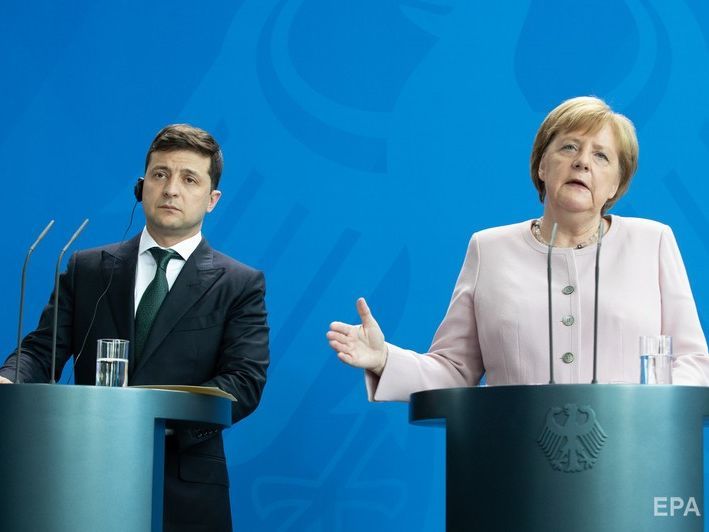 Зеленский и Меркель считают, что все условия для проведения встречи "Нормандской четверки" выполнены