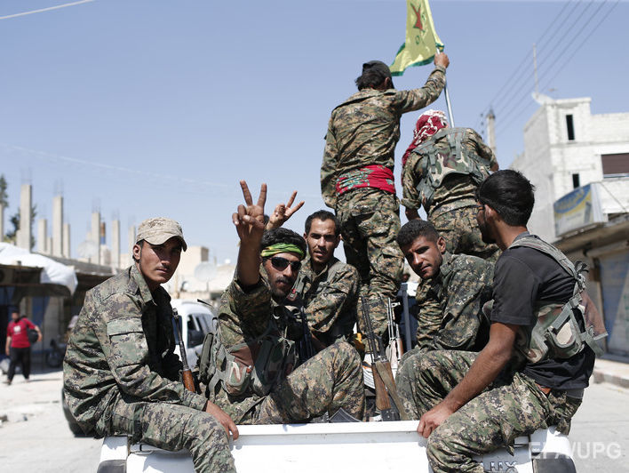 Курды начали наступление на "столицу ИГИЛ"