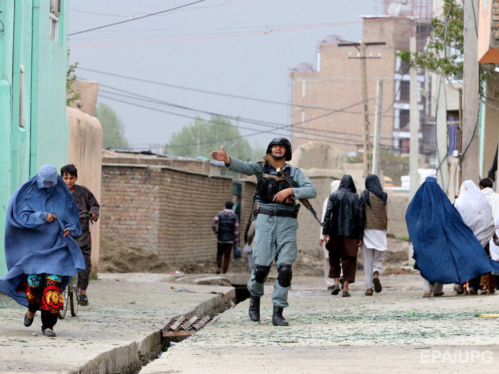 Смертник взорвал бомбу в Кабуле, 10 погибших